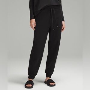 Scuba High-Rise Relaxed Jogger *Full Length